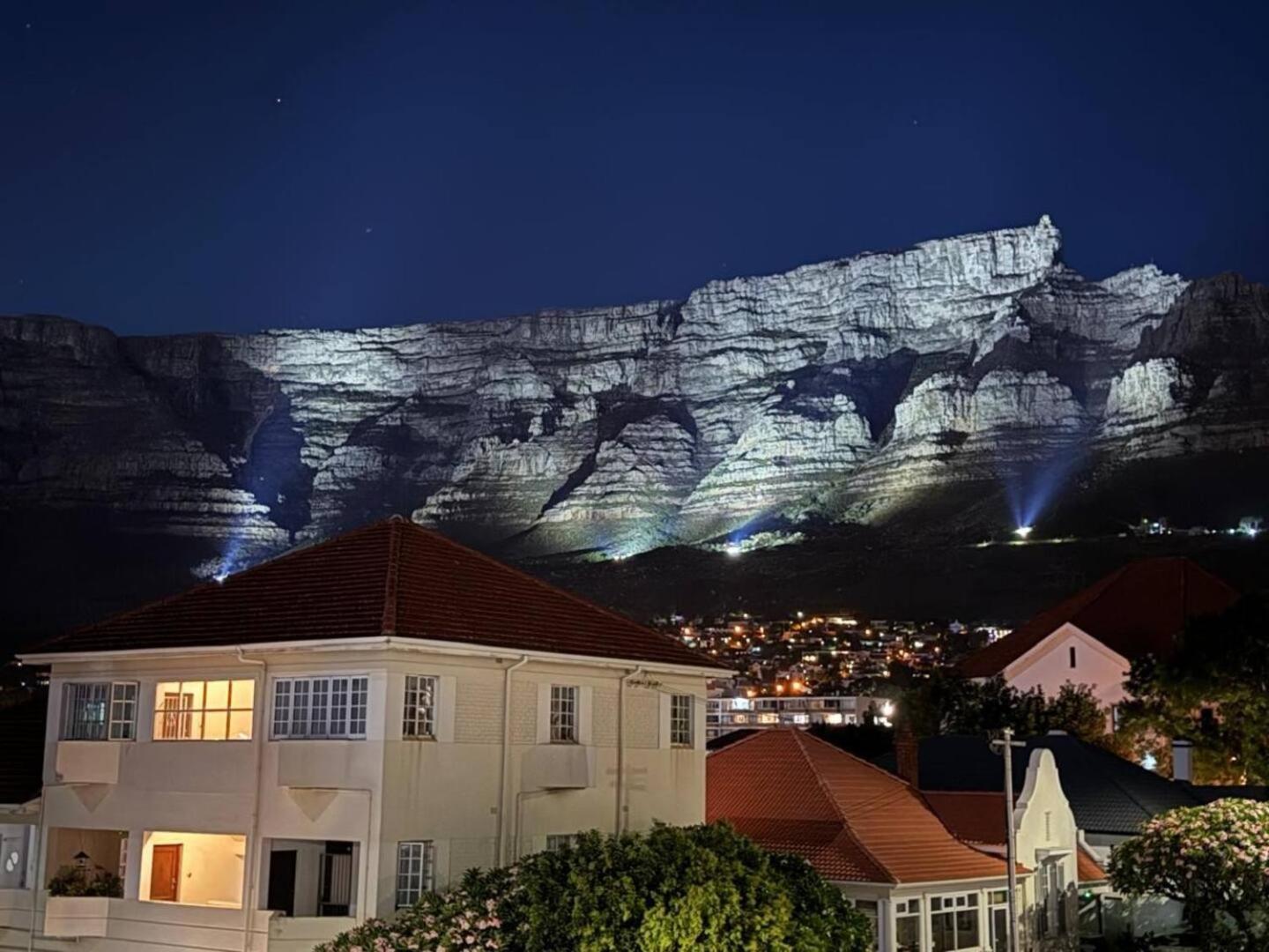 Loft On Kloof Nek Apartment
