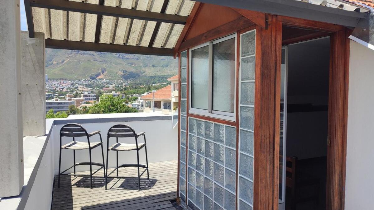 Loft On Kloof Nek Apartment *