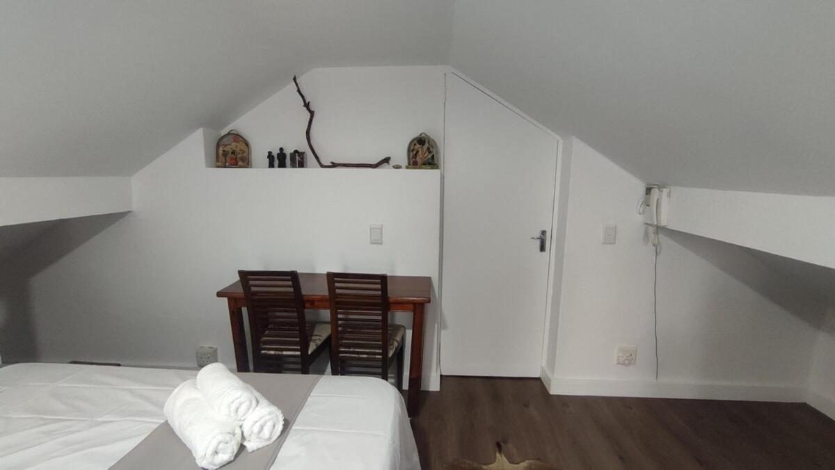 Loft On Kloof Nek Apartment *